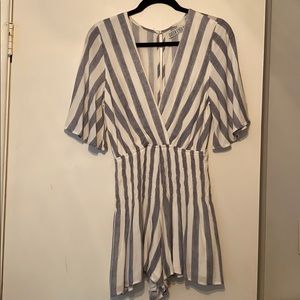 Green Eyes Girl Blue and White Striped Romper M